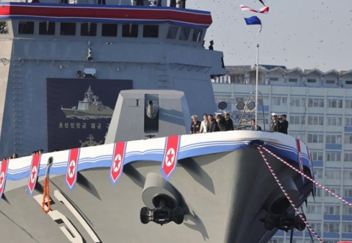 Βόρεια Κορέα: Καθέλκυση πολεμικού πλοίου παρουσία του Κιμ Γιονγκ Ουν