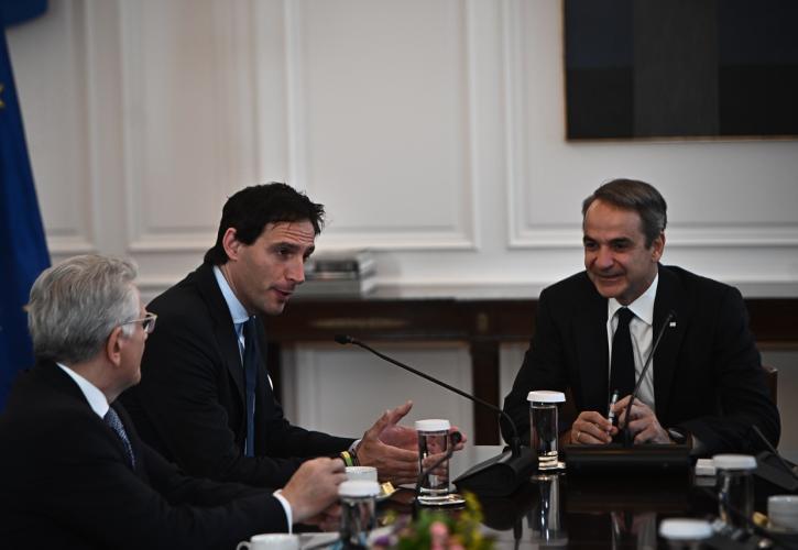 Μητσοτάκης: Καλύπτουμε μεγάλο μέρος της ενέργειας από ΑΠΕ - Χούκστρα: Εντυπωσιακό αυτό που έχετε κάνει