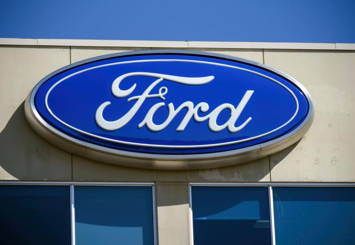 Ford: Απέσυρε το guidance του 2025 - Στα 2,5 δισ. δολάρια το «πλήγμα» από δασμούς Τραμπ