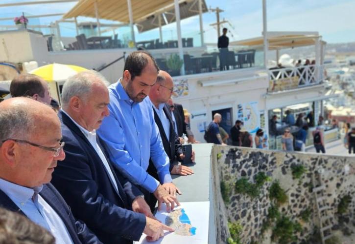 Επίσκεψη του Γ. Κεφαλογιάννη στη Σαντορίνη – Σύσκεψη με τοπικούς φορείς και αυτοψία στο νησί
