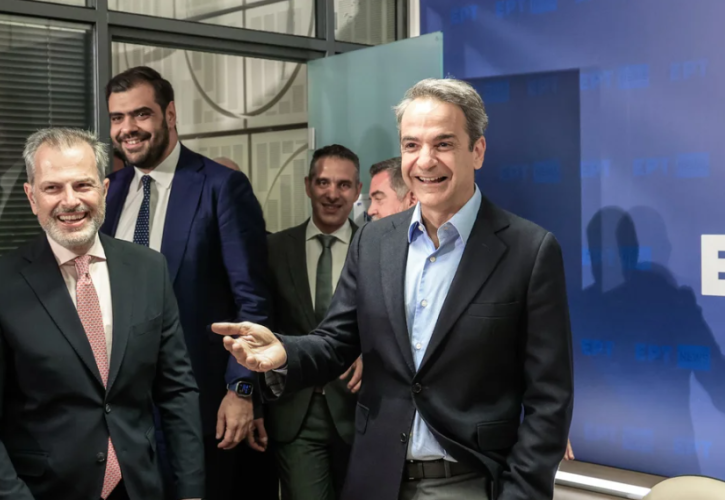 Επίσκεψη Μητσοτάκη στην ΕΡΤ - «Βήμα-βήμα χτίζουμε αυτό που θέλουν οι πολίτες»