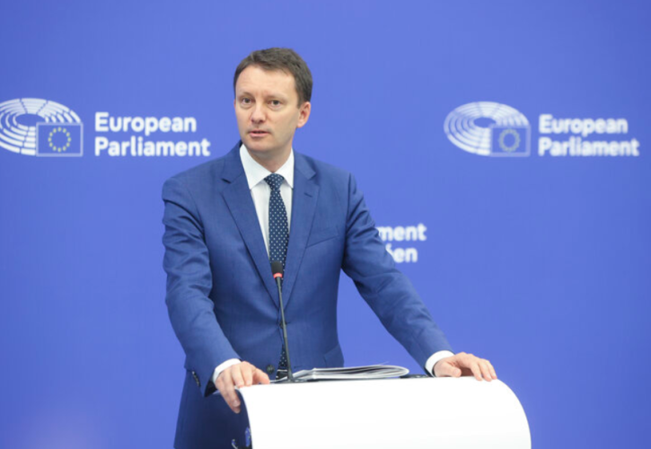 Μουρεσάν (Εισηγητής ΕΚ): Πρόταση Ευρωκοινοβουλίου για παράταση 12 - 18 μηνών στα ώριμα έργα του Ταμείου Ανάκαμψης