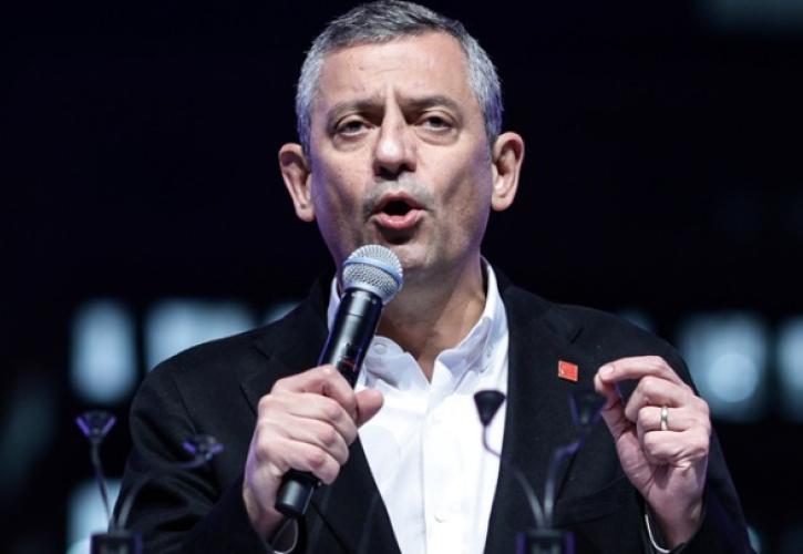 Τουρκία: Θύμα επίθεσης ο ηγέτης της αντιπολίτευσης Οζγκιούρ Οζέλ