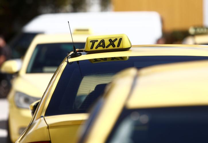 Μαρινάκης για μείωση κομίστρου ταξί: «Δεν θα επιδοτείται κάποιος για να πίνει»