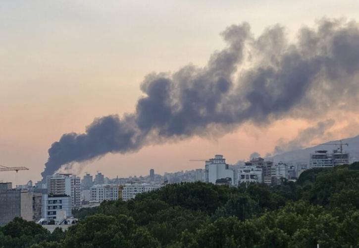 Νέο κύμα ισραηλινών επιθέσεων στην Τεχεράνη - Oι IDF καλούν Ιρανούς να μιλήσουν στη Μοσάντ