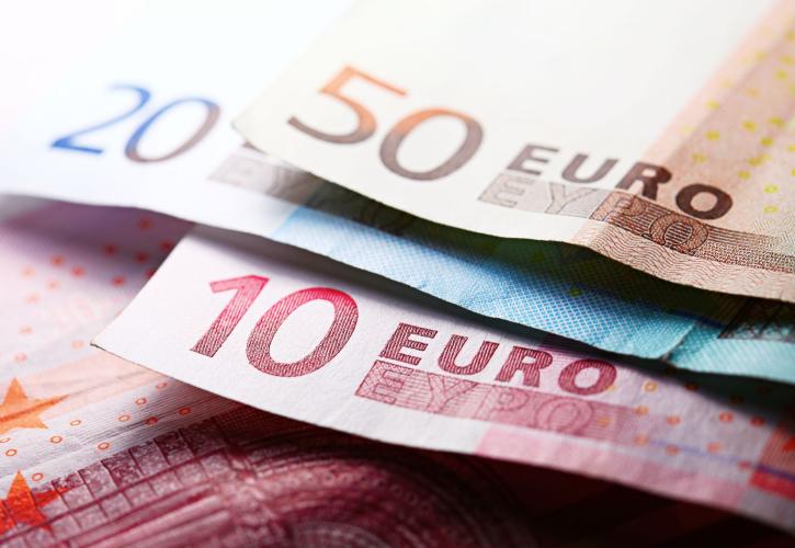 Οι συντάξεις και όχι τα επιδόματα στηρίζουν τα νοικοκυριά - Βήμα σημειωτόν για την αύξηση των παροχών