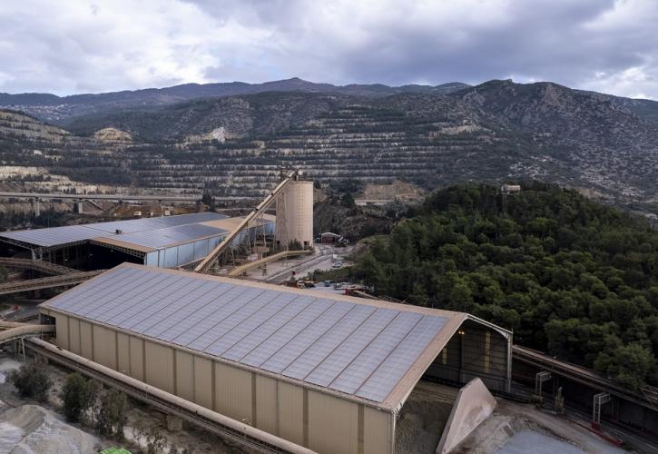 Όμιλος ΗΡΑΚΛΗΣ: Σε λειτουργία ο φωτοβολταϊκός σταθμός στο Εργοστάσιο του Βόλου