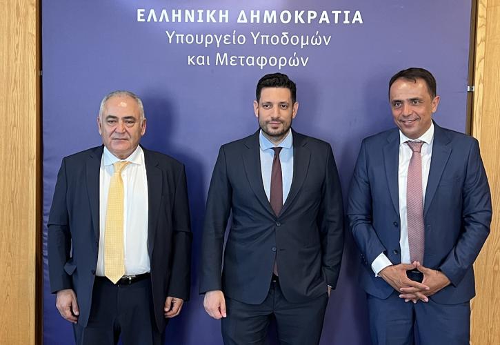 Έξι θέματα οδικής ασφάλειας στη συνάντηση Κυρανάκη με το Επαγγελματικό Επιμελητήριο Αθηνών