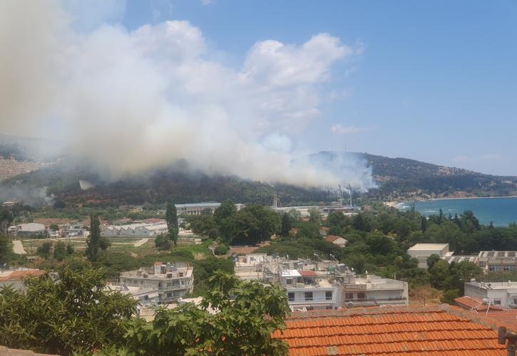 Καβάλα: Θετικά εξελίσσεται η κατάσβεση της πυρκαγιάς στην Καβάλα