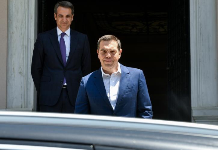 Ξεπλυμένα, λερωμένα κι άπλυτα βάζουν φωτιά στο πολιτικό σκηνικό - Από κοντά κι ο Αντώνης