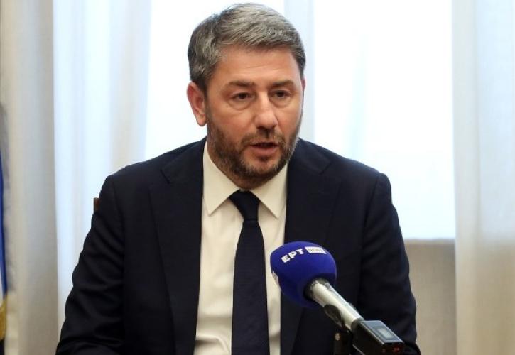 Λασίθι: Στους πυρόπληκτους οικισμούς της Ιεράπετρας ο Νίκος Ανδρουλάκης