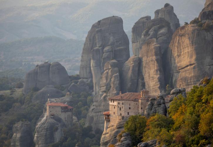 Δέκα μέρη της Ελλάδας με θέα που κόβει την ανάσα