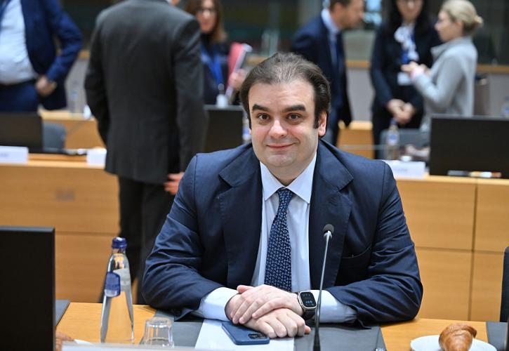 Πιερρακάκης: Στρατηγική νίκη για την Ελλάδα η ενεργοποίηση της ρήτρας διαφυγής