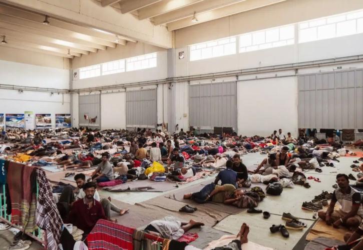 Σύσκεψη στο υπουργείο Μετανάστευσης και Ασύλου για τη διαχείριση των αυξημένων ροών