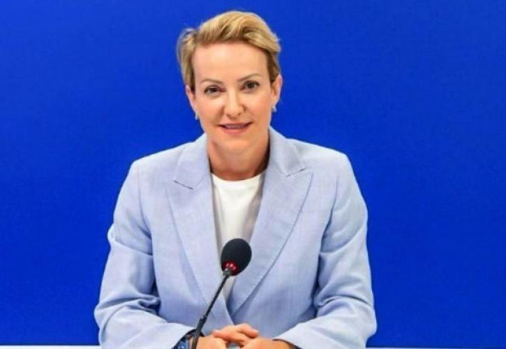 Σδούκου: Έχει το πολιτικό θάρρος ο ΣΥΡΙΖΑ να διαγράψει τον ευρωβουλευτή του Νικόλα Φαραντούρη;