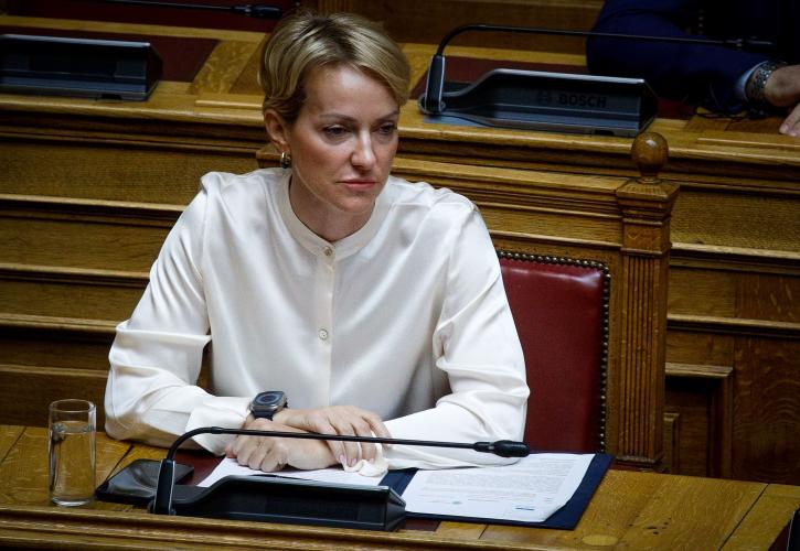 Σδούκου: Μικροπολιτική και υποκριτική η στάση από ΠΑΣΟΚ - ΣΥΡΙΖΑ