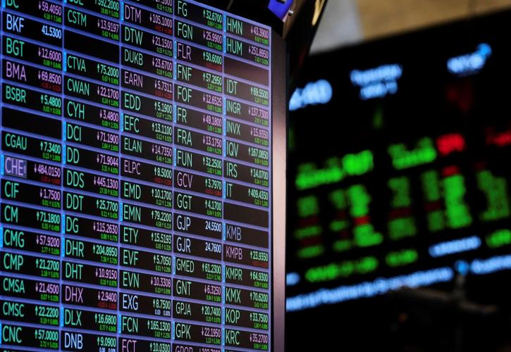 «Φτερά» στη Wall Street από μάκρο και εταιρικά κέρδη - Ιστορικό υψηλό για S&P 500 και Nasdaq