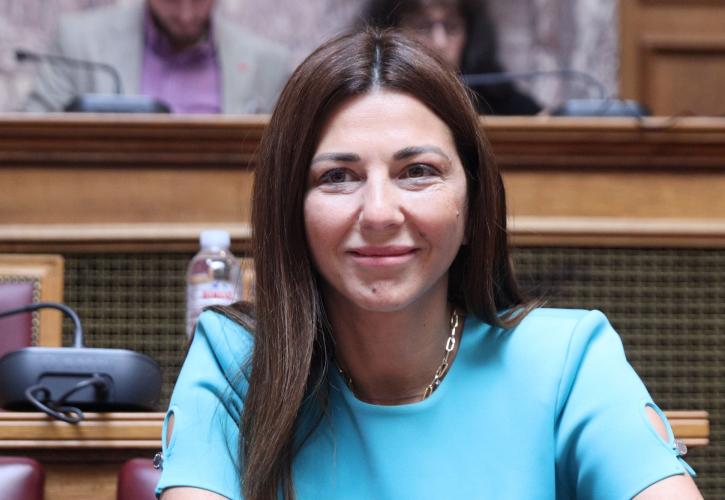 Συνάντηση Ζαχαράκη – Γκίλφοϊλ στο υπουργείο Παιδείας- «Χτίζουμε γέφυρες γνώσης μεταξύ των δύο χωρών»