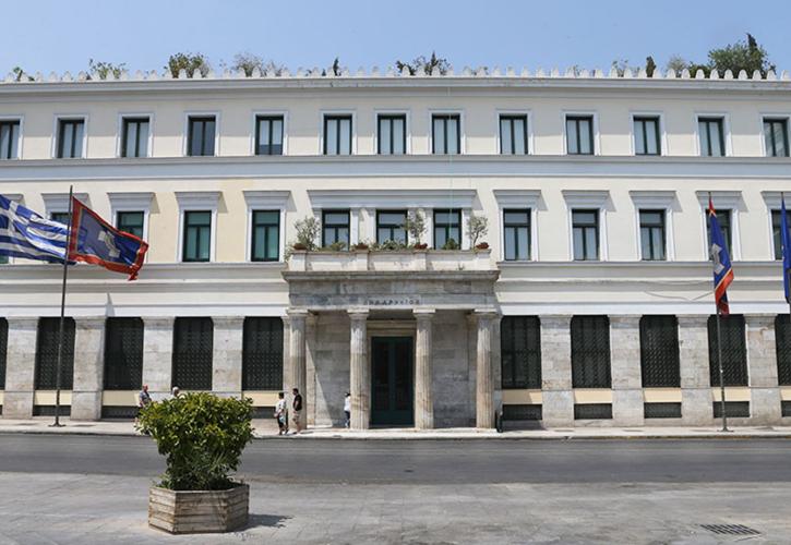 Νέες θέσεις εργασίας με μισθό έως και 3.150 ευρώ στον Δήμο Αθηναίων