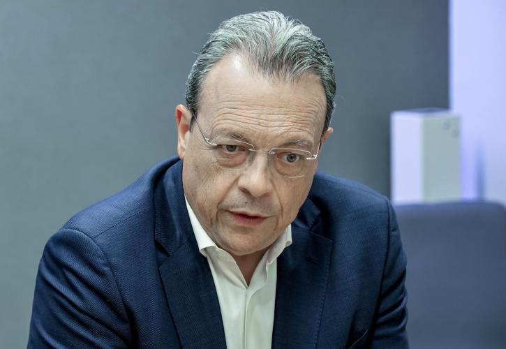 Φάμελλος: Να πάρει θέση ο Μητσοτάκης στα ζητήματα για την ενίσχυση του εισοδήματος