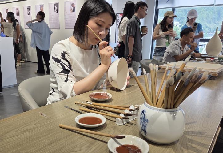 Jingdezhen: Η κινεζική «πρωτεύουσα» της πορσελάνης, των ελικοπτέρων και της low-altitude economy