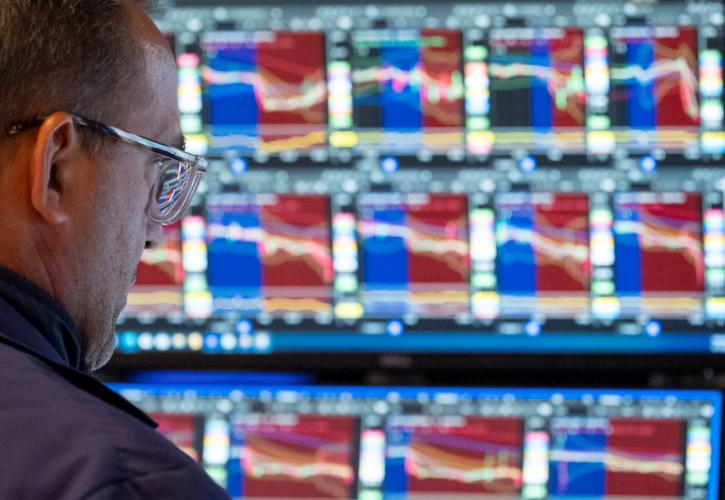 Ήπιες πιέσεις με profit taking στην Wall Street ενόψει πληθωρισμού