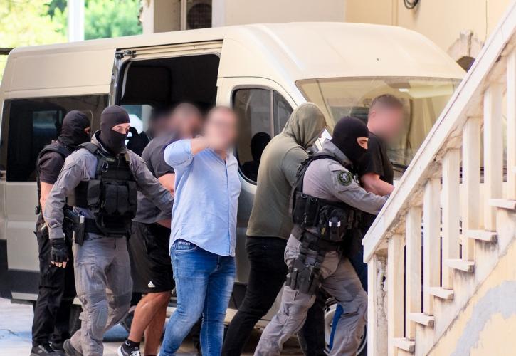 Χανιά: Ολοκληρώθηκε η πρώτη φάση των απολογιών για την εγκληματική οργάνωση – Έξι άτομα προφυλακίστηκαν