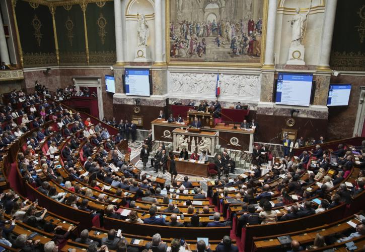 Γαλλία: Ξεκίνησε η συνεδρίαση της Εθνοσυνέλευσης για την ψήφο εμπιστοσύνης στον Μπαϊρού