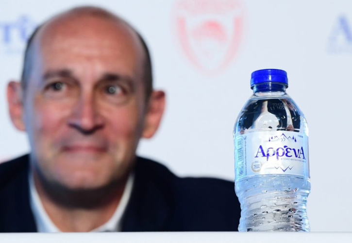 AρρένΑ: Αύξηση πωλήσεων για το «νερό του Ολυμπιακού» - Οι στόχοι της οικογένειας Τσάκου