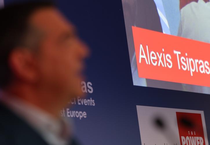 Κυβερνητικές πηγές για ομιλία Τσίπρα: «Το rebranding κατέληξε replay»