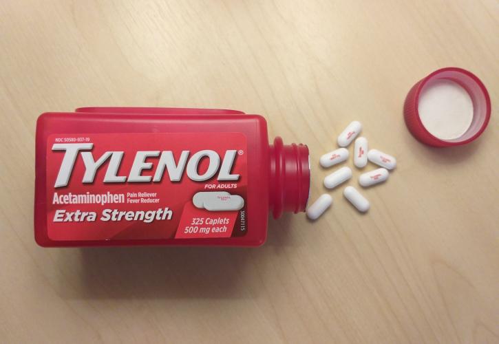 Νέες συμβουλές Τραμπ στις εγκύους για Tylenol και εμβολιασμό παιδιών