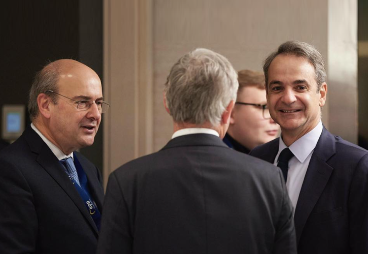 Χατζηδάκης: Τα θέματα που συζητήσαμε με τον πρωθυπουργό στις Βρυξέλλες