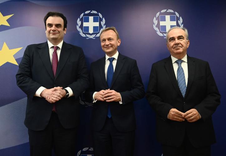 Μηνύματα Πιερρακάκη - Παπαθανάση για ευρωπαϊκό προϋπολογισμό και πόρους