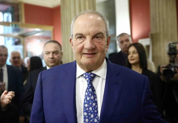 Βαριές κατηγορίες για λειτουργία των θεσμών από Καραμανλή - Ποιοι και γιατί μπήκαν στην ΚΟΕΣ του ΠΑΣΟΚ