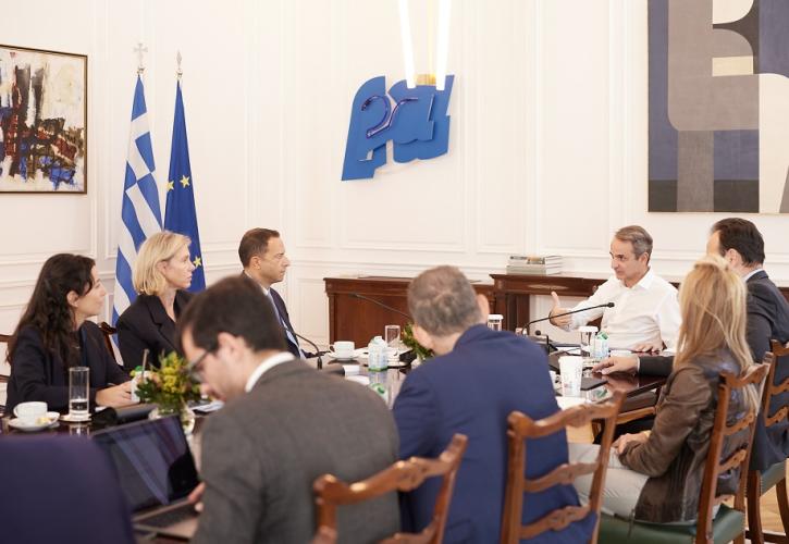 Συνάντηση Μητσοτάκη με τον αντιπρόεδρο της Google