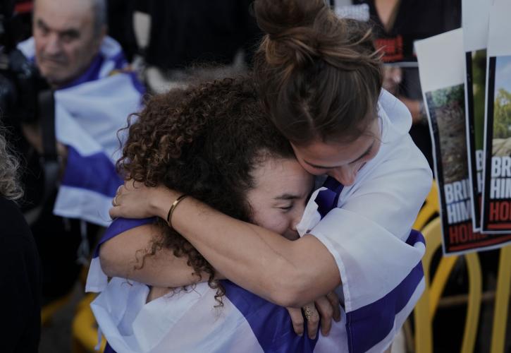 Ποιοι είναι οι 20 Ισραηλινοί όμηροι που απελευθερώνονται από τη Χαμάς