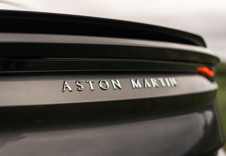 Η Aston Martin σας πληρώνει για να παίρνετε τα αυτοκίνητά της