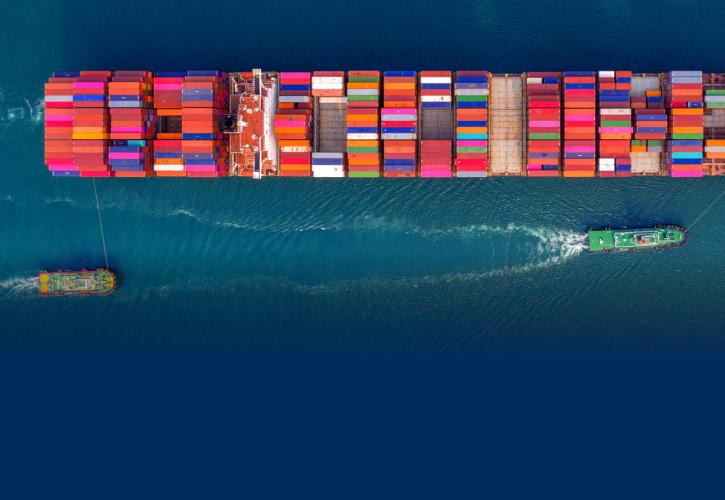 Coral Marine: Προχώρησε στην πρώτη παράδοση βιοκαυσίμου με πλωτό μέσο σε πλοίο στον Πειραιά