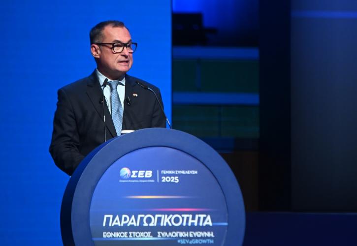 Νάγκελ στον ΣΕΒ: Θαυμάζω την οικονομική αναμόρφωση της Ελλάδας τη τελευταία δεκαετία