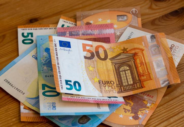 Τρία επιδόματα πληρώνονται εντός Νοεμβρίου - Ποσά και δικαιούχοι