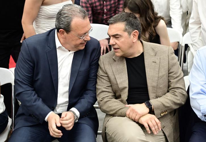 «Ναι» σε σύμπλευση με Τσίπρα από Φάμελλο - Αντιδρά ο Πολάκης: «Ο ΣΥΡΙΖΑ ενώπιον νέας διάσπασης»
