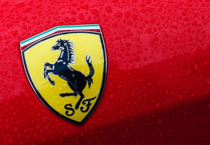 Ferrari: Σε χαμηλό 9ετίας η μετοχή - Αντιδράσεις για EV και guidance