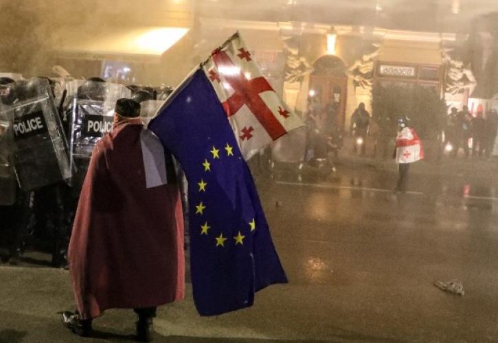 Γεωργία: Συγκρούσεις φιλοευρωπαϊστών διαδηλωτών με την αστυνομία