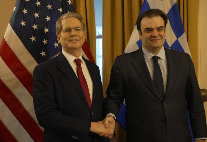 Συνάντηση Πιερρακάκη με τον Μπέσεντ στην Ουάσιγκτον - Τι συζήτησαν