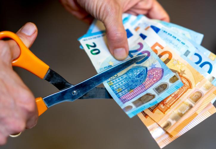 Πώς διεκδικούν «κούρεμα» χρέους οι οφειλέτες – Οδηγίες ρύθμισης χρεών