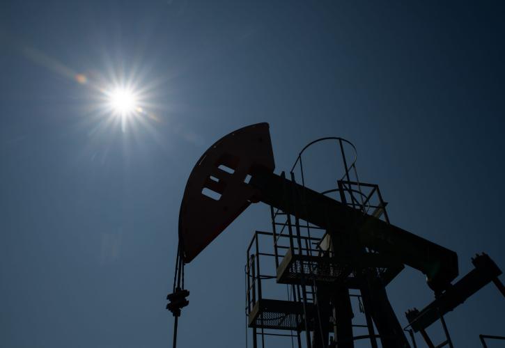 Δύο στα δύο για το πετρέλαιο: Οριακά κέρδη με φόντο ΗΠΑ - Κίνα