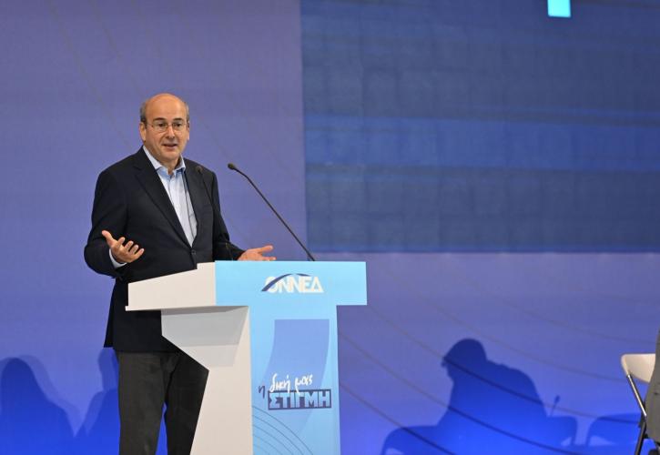 Χατζηδάκης: Η μεγάλη μείωση της ανεργίας και της φορολογίας των νέων είναι κοινωνική πολιτική στην πράξη