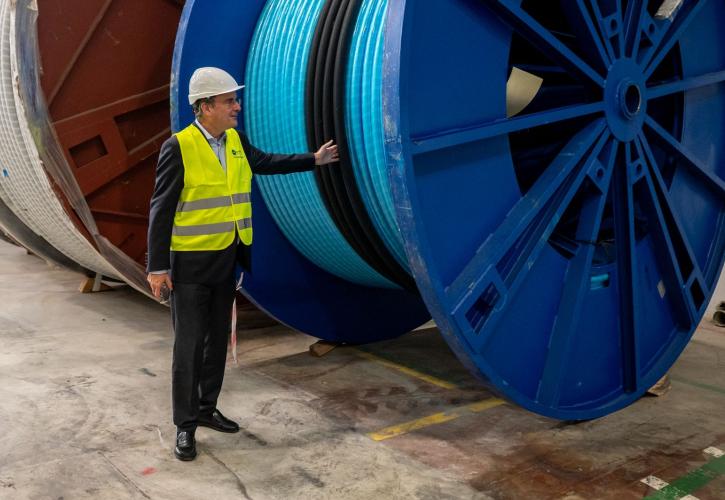 Χατζηδάκης: Η ελληνική βιομηχανία είναι όρθια και έχει δημιουργήσει 60.000 νέες θέσεις εργασίας