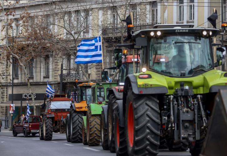 Στο υπουργείο Αγροτικής Ανάπτυξης αγρότες και κτηνοτρόφοι - Πανελλαδικό συλλαλητήριο