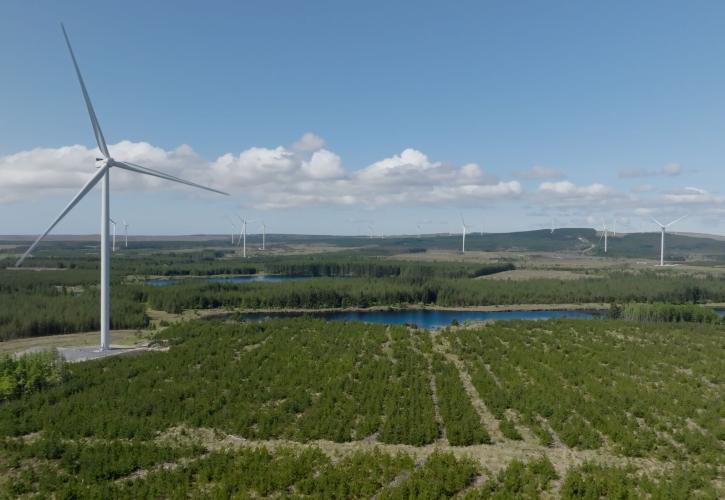 Amazon: Είκοσι έργα αιολικής και ηλιακής ενέργειας τέθηκαν φέτος σε λειτουργία στην Ευρώπη - Οι επενδύσεις στην Ελλάδα